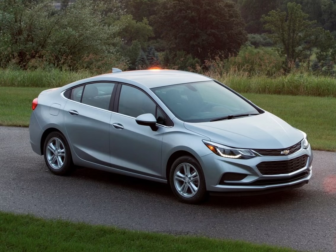 CHEVROLET CRUZE 2018